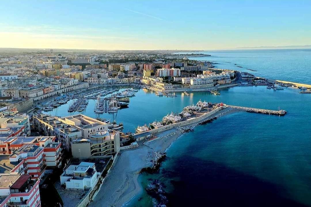 B&B La Baia Sea Rooms Bisceglie Exterior photo