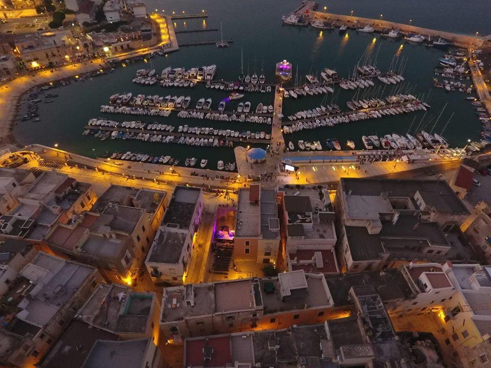 B&B La Baia Sea Rooms Bisceglie Exterior photo