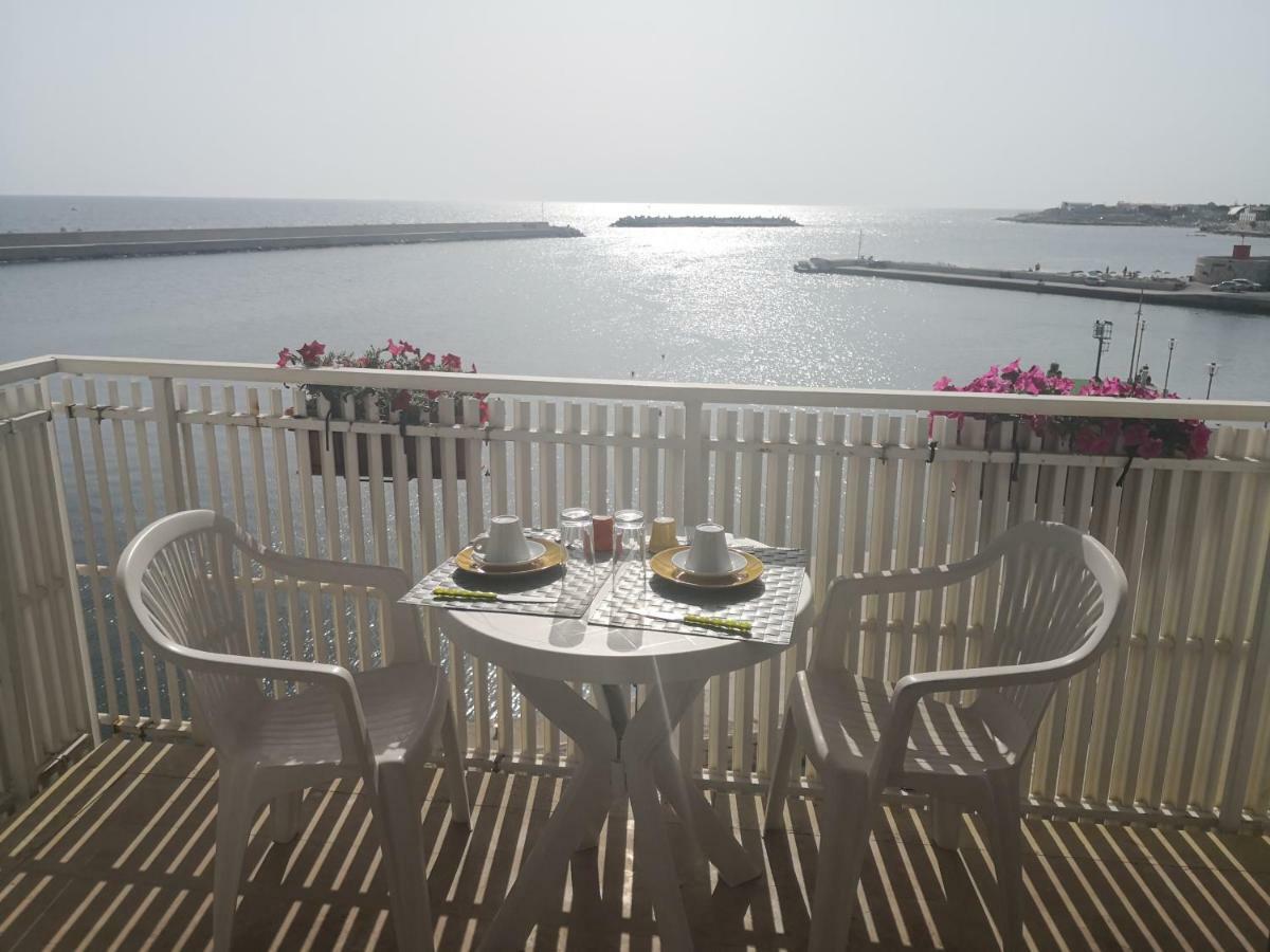 B&B La Baia Sea Rooms Bisceglie Exterior photo